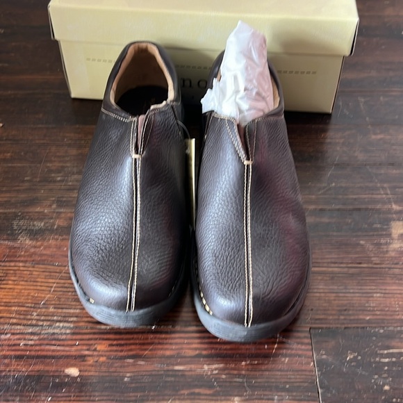 NIB Sonoma Fae Brown Wide Women’s Loafers Leather Size 10 - Picture 2 of 4